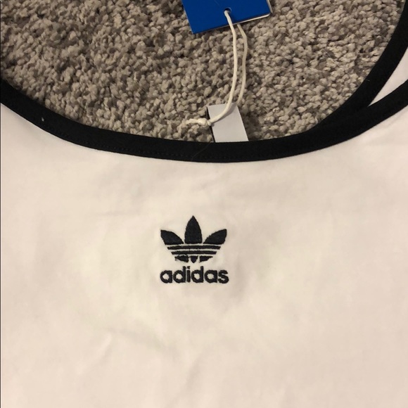 Adidas crop top BRAND NEW - Picture 2 of 4